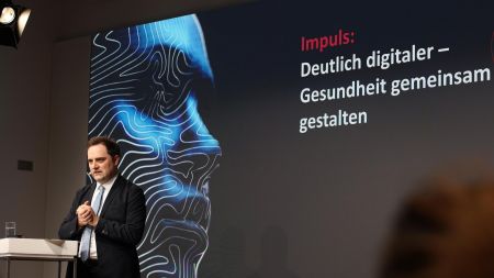 BMG betont Bedeutung der E-Patientenakte