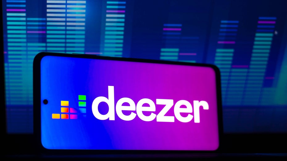 KI-generierte Musik dominiert Deezer, doch kaum gehört