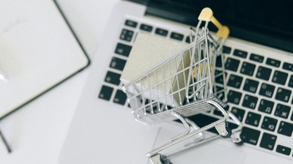 Amazon vereint KI-Assistenten für verbessertes Shopping