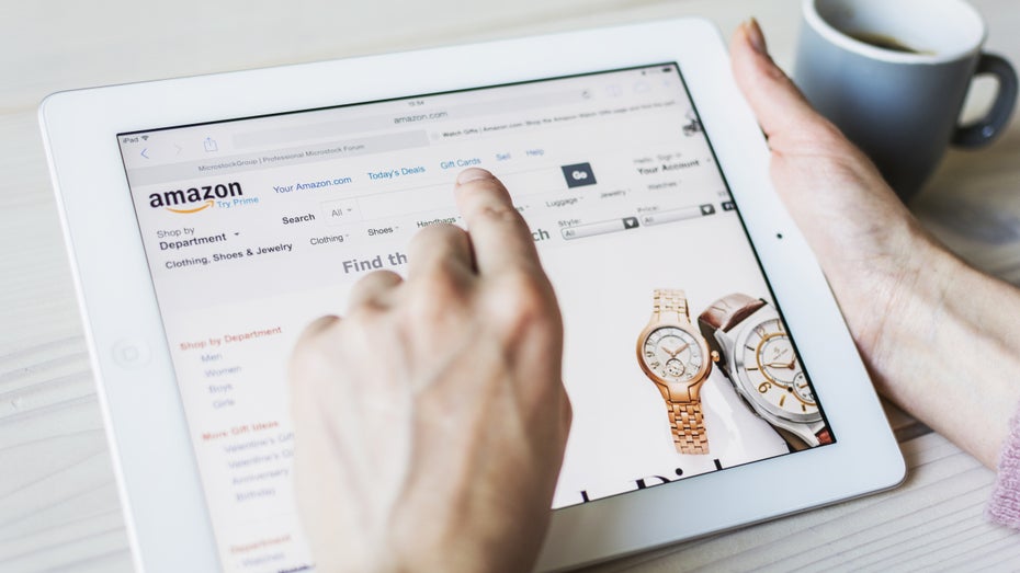 Amazon introduce la ricerca AI con immagini false