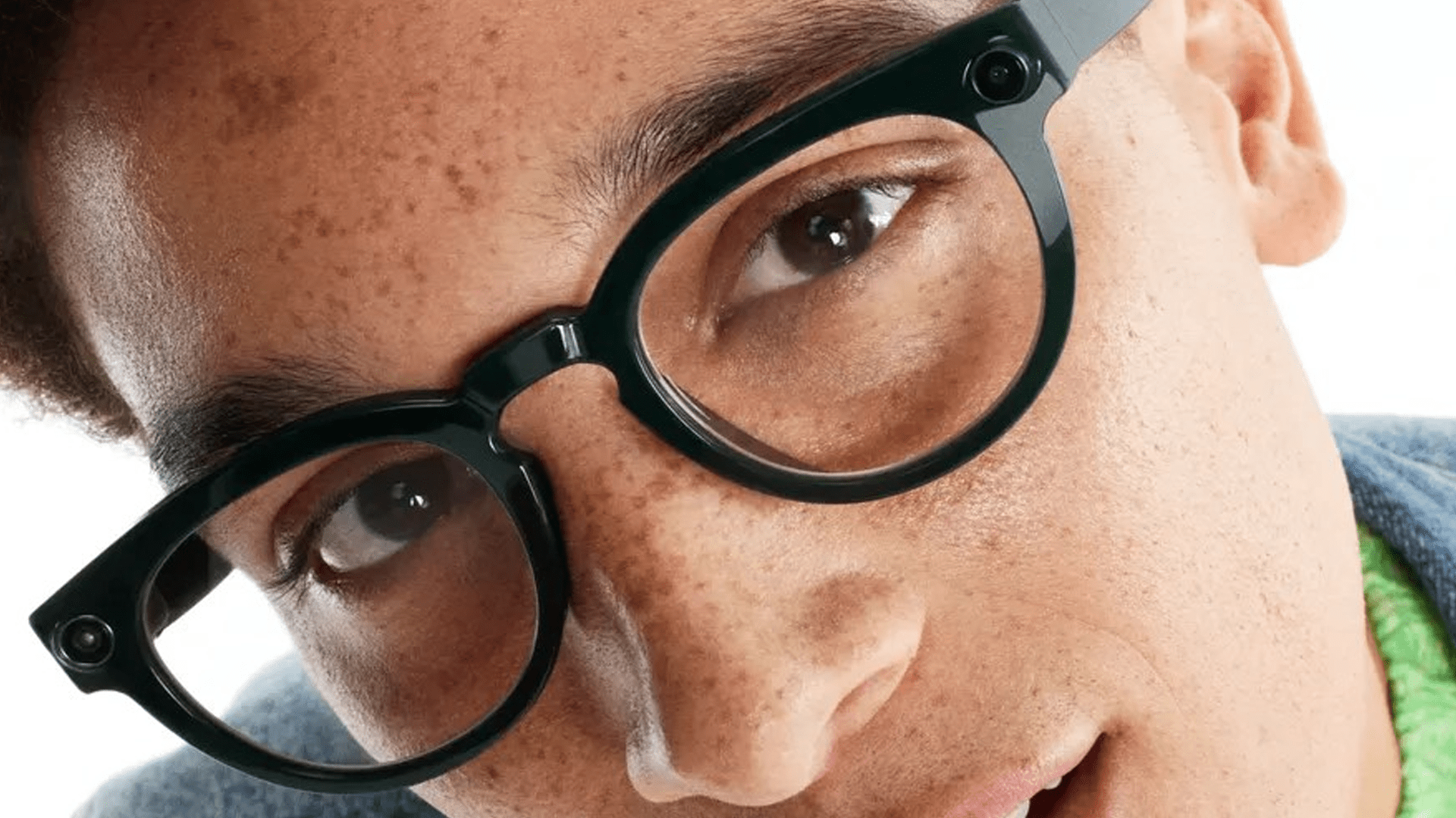 Apple Smart Glasses: Delay Due to Privacy Considerations